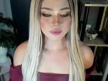 Chaturbate Sex Chat of fuckdoll_rain