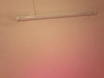 Chaturbate Live Sex Cam of mia_adams_bm