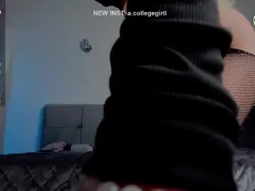Chaturbate Free Porn Cam of college_girl_