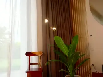 Chaturbate Live Sex Cam of nicolle_mitchelle