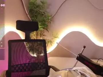 Chaturbate Live Porn of lexirouge__