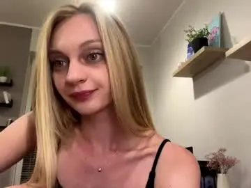 Chaturbate Adult Video Chat of mikkiskees