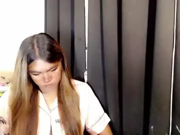 Chaturbate Free Porn Cam of im_yourfairyannaxx