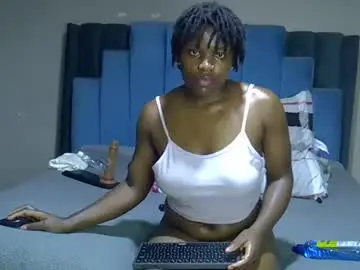 Chaturbate Nude Webcam of melanin_moon