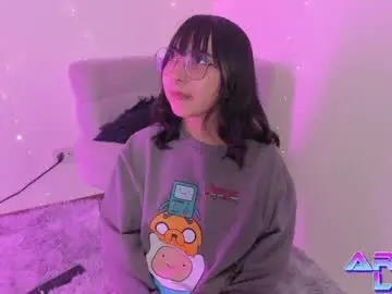 Chaturbate Nude Webcam of arya_line