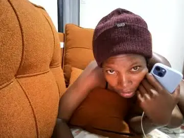 Chaturbate Live Sex Cam of queenmom