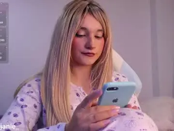 Chaturbate Live Sex Cam of janee_lane