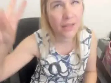 Chaturbate Private Sex Chat of artsyandcraftsy_