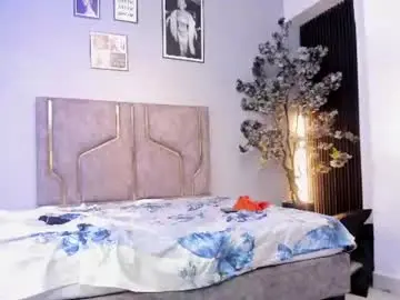 Chaturbate Live Sex of miaakittyy