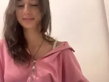 Chaturbate Free Live Porn of glitzynudge