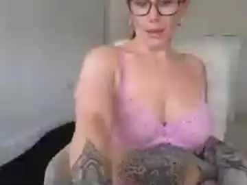 Chaturbate Free Porn Cam of libbyloveheartx