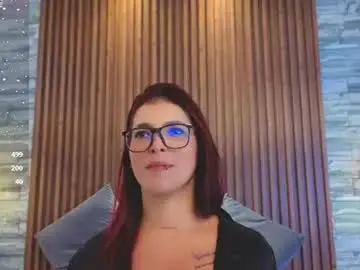 Chaturbate Live Sex Cam of mia_milf_x