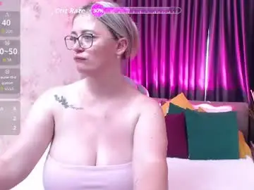 Chaturbate Watch Live Sex Cams of kriiskiss