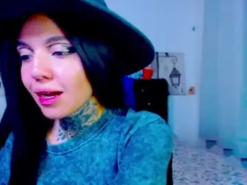 Chaturbate Free Porn Cam of lannie_gonzales
