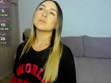 Chaturbate Live Sex Cam of sophi_moreno