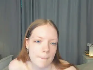 Chaturbate Live Sex Cam of cuty_petite