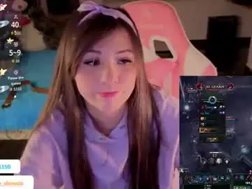 Chaturbate Adult Webcams of madeleine_shinobi
