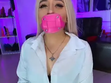 Chaturbate Live Sex Cam of kayilyn