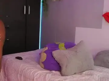 Chaturbate Free Live Porn of roxanasmiith