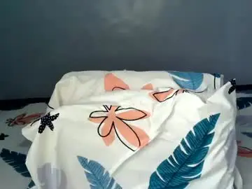 Chaturbate Live Sex Cam of hot_emma1112