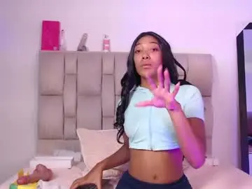 Chaturbate Live Sex Cam of esmeralda_bk