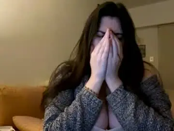 Chaturbate Live Sex Cam of hornybaby675