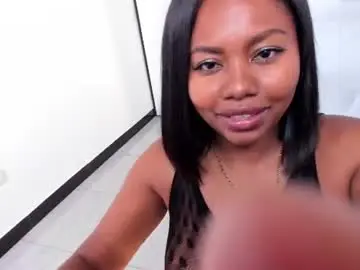 Chaturbate Live Sex Cam of irismoon777