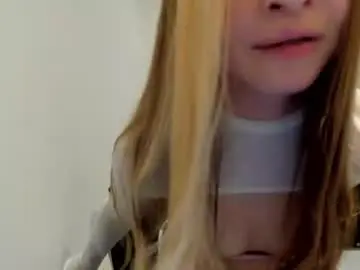Chaturbate Live Sex Cam of temptressweet