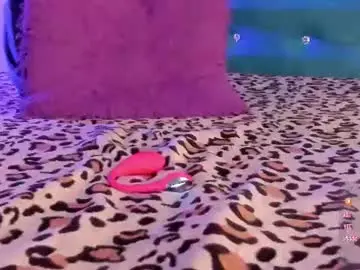 Chaturbate Best live sex cam show of lana_queen13