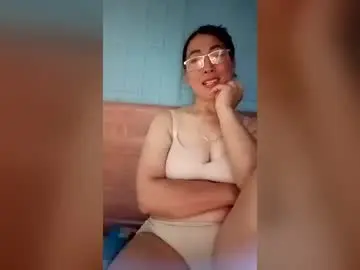 Chaturbate Free Porn Cam of mickye00