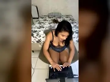 Chaturbate Live Sex Cam of lannacarters2