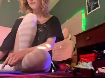 Chaturbate Free Live Porn of meadowmoon3