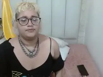 Chaturbate Adult Video Chat of echypyon_tk