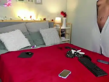 Chaturbate Live Sex Cam of hotstellaa