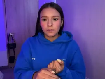 Chaturbate Live Sex Cam of kimmi_foxy