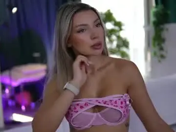 Chaturbate Live Sex Cam of kiss_jess