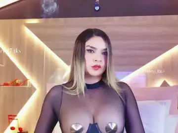 Chaturbate Best live sex cam show of carlotta_ricci