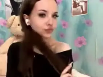 Chaturbate Watch Live Sex Cams of zoniaferracioli