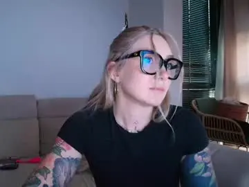 Chaturbate Watch Live Sex Cams of tattoobbgirl