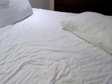 Chaturbate Live Sex Cam of karlenegries