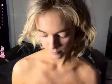 Chaturbate Live Sex of karlenegries