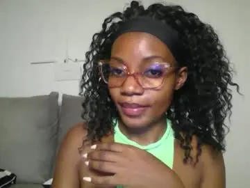 Chaturbate Adult Webcams of summerbuddy
