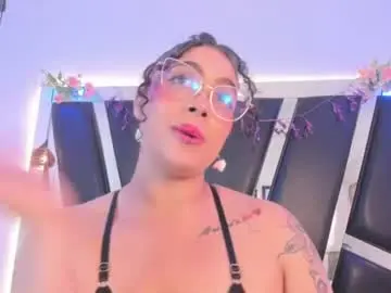 Chaturbate Sex Cam of antonellepiercee