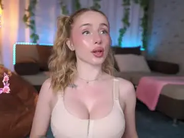 Chaturbate Sex Cam of babyyyluna