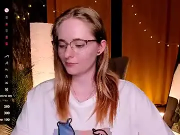 Chaturbate Best live sex cam show of sheslinki