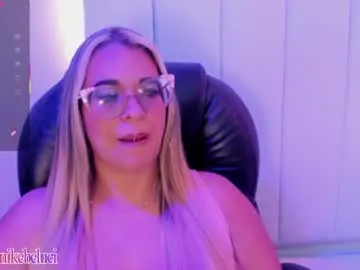 Chaturbate Live Porn of mhonikbelucci
