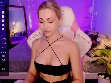 Chaturbate Best live sex cam show of adeleroberts