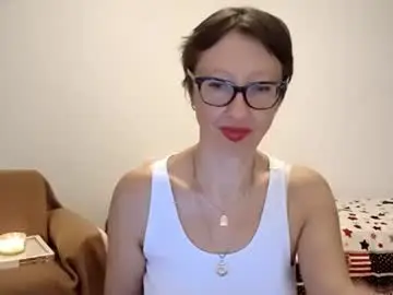 Chaturbate Watch Live Sex Cams of bellarose_2020