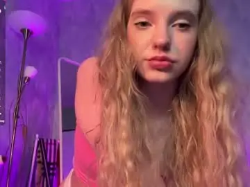 Chaturbate Live Sex Cam of itsevedarkside_