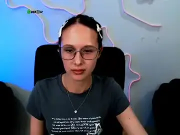 Chaturbate Live Sex Cam of emma_bless_